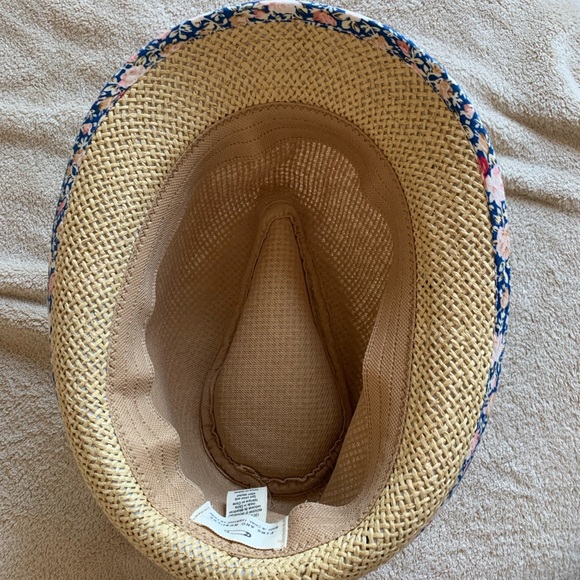 Pins and needles hat! - Picture 5 of 6